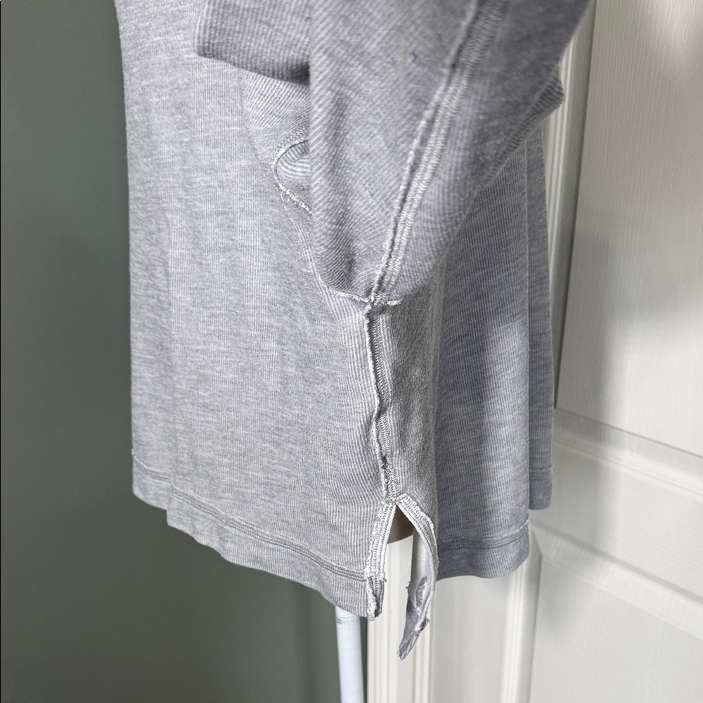 Free People We The Free Thermal Top Gray Oversized Waffle Knit Small - Picture 5 of 10